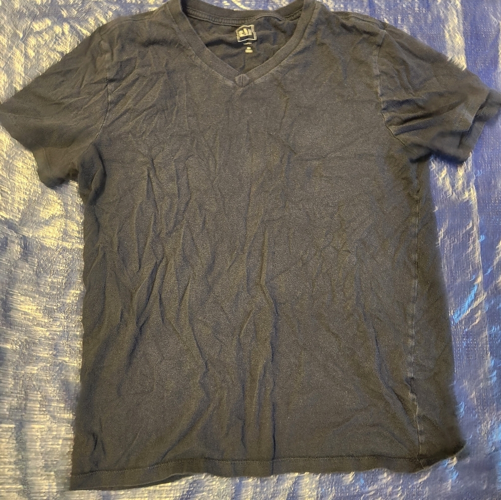 GAP T SHIRT